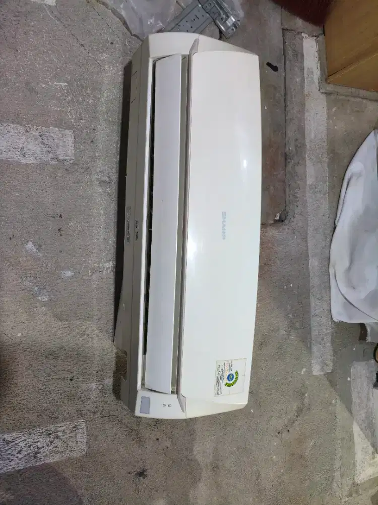 Ac 1/2 pk merk sharp R32