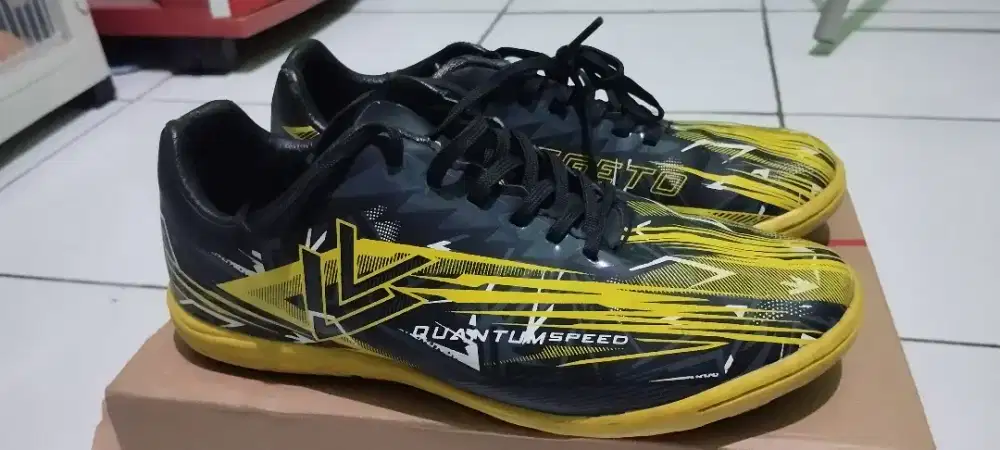 Sepatu Futsal Vegeto