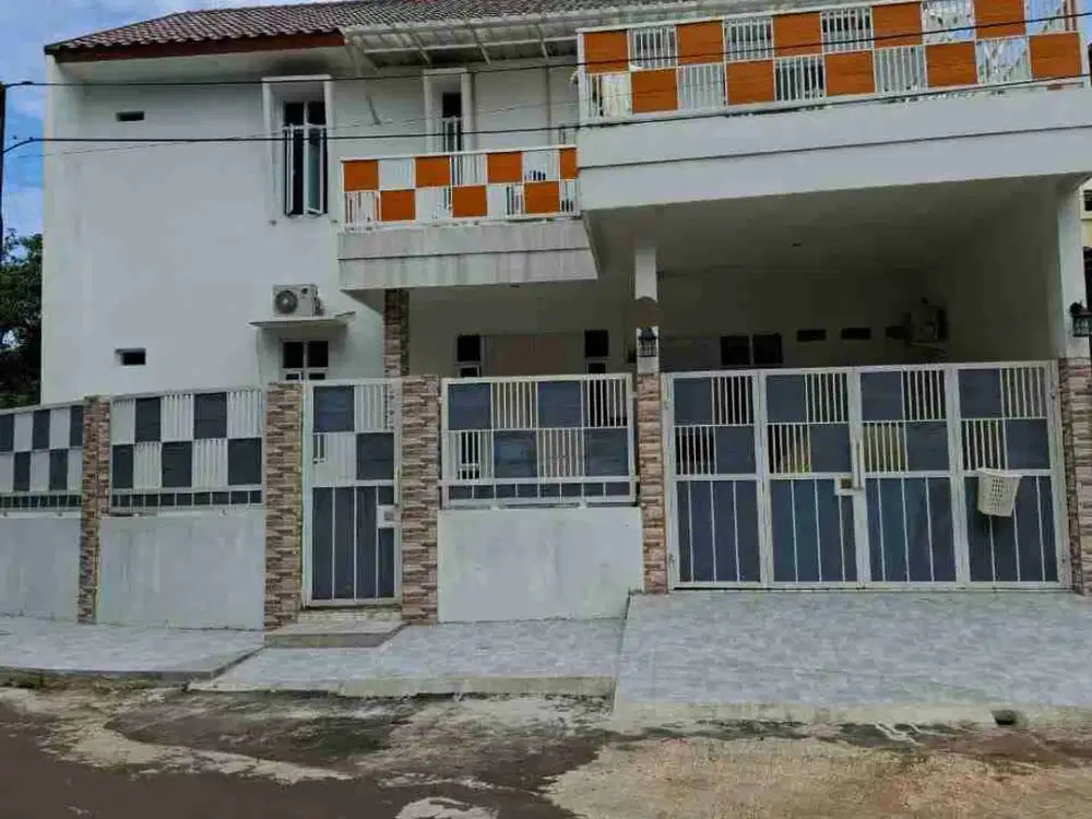 Dijual Rumah 2 Lantai, Rapi, Lingkungan Asri Di Kencana Loka BSD