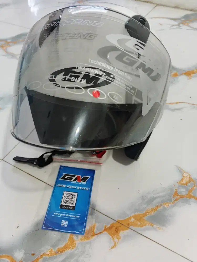 Helm Merk GM white