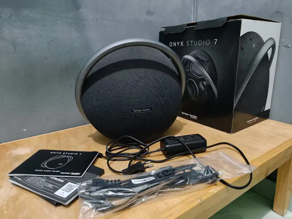 Harman Kardon Studio Onyx 7