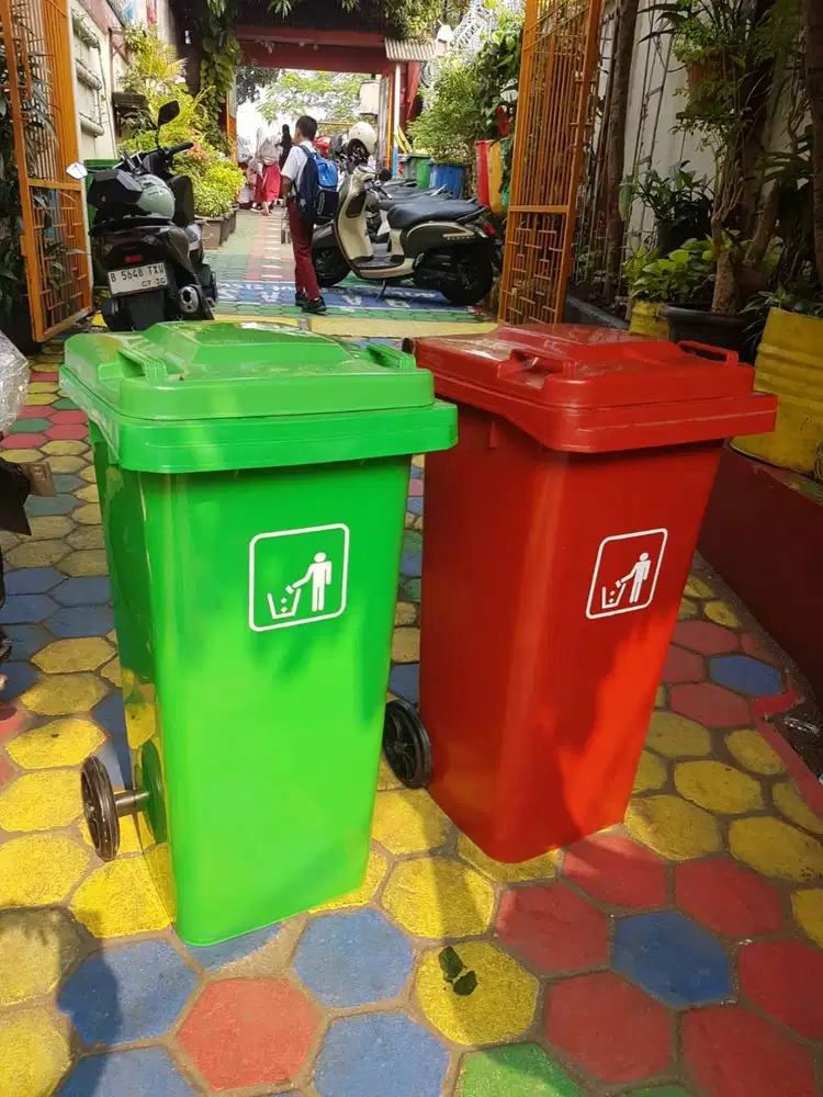 Tempat Sampah Roda 120 Liter / Tempat Sampah