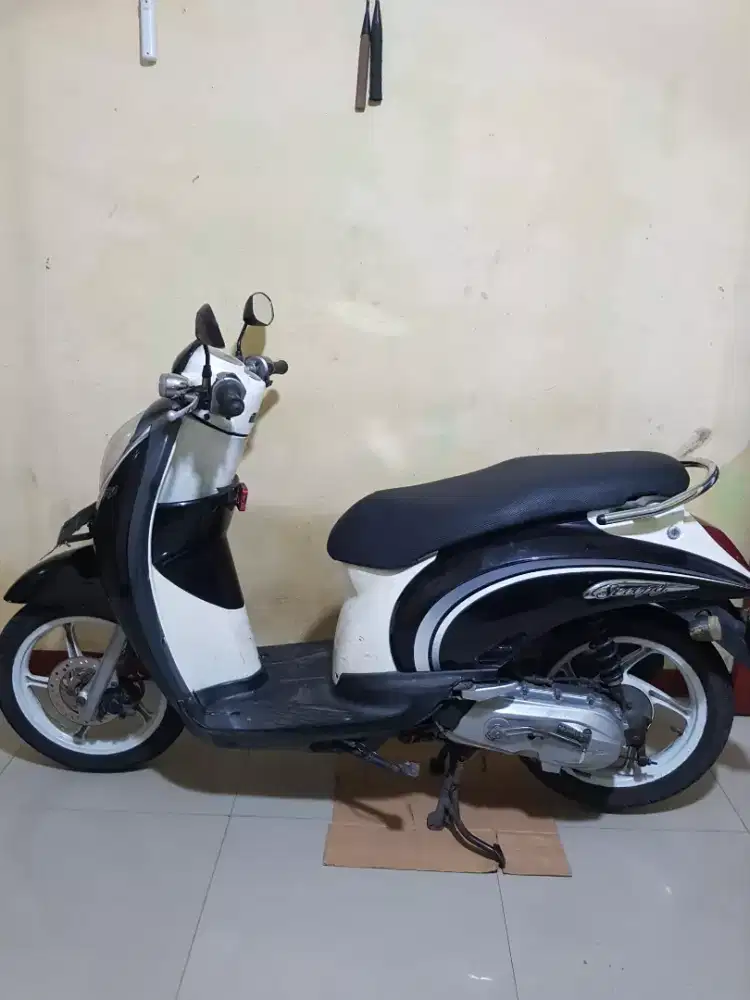 Jual Honda Scoopy karbu 2010