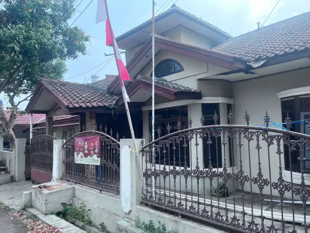 Rumah tua hitung tanadi perymahan megaraya