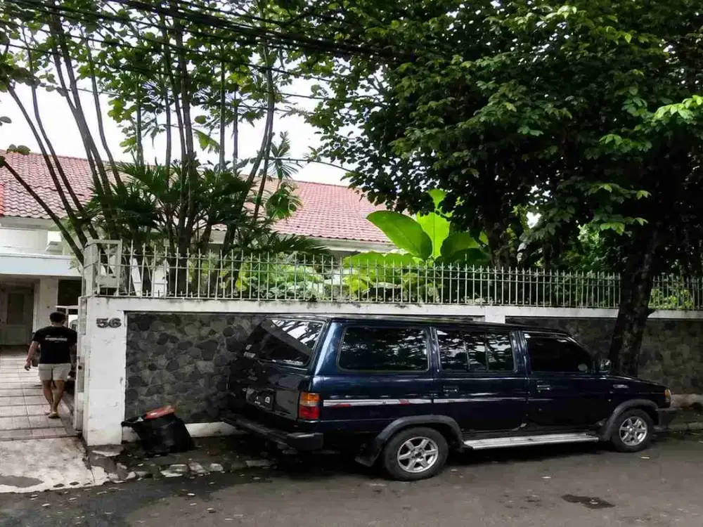 di jual rumah memiliki bangunan tambahan yang di fungsikan sebagai cafe harga sudah murah