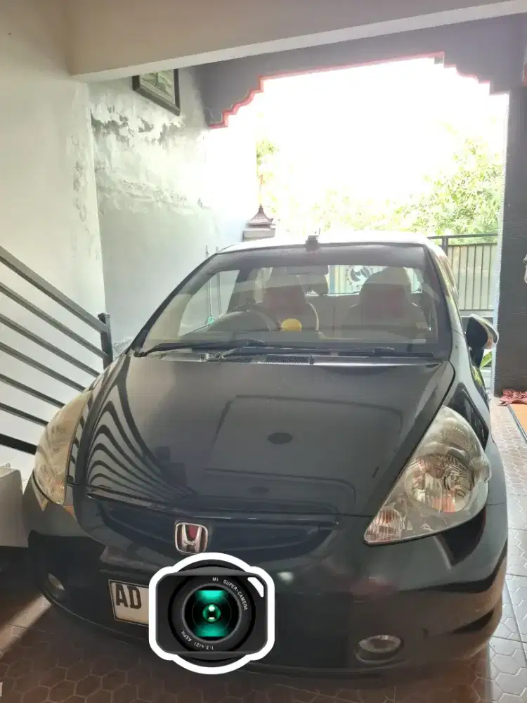 Honda jazz tahun 2006 hitam