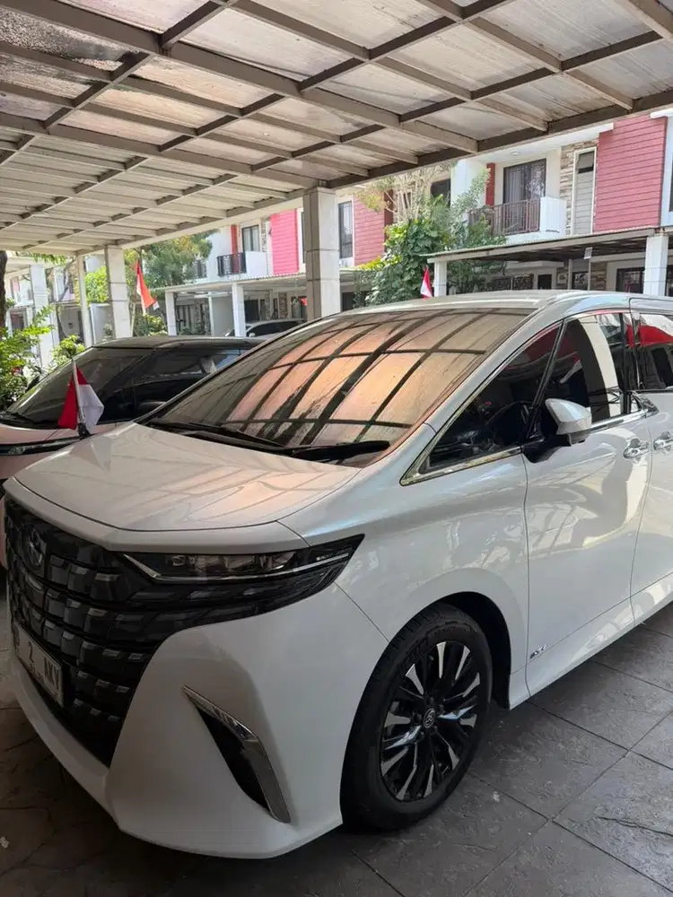 ALPHARD HYBRID LIKE NEW