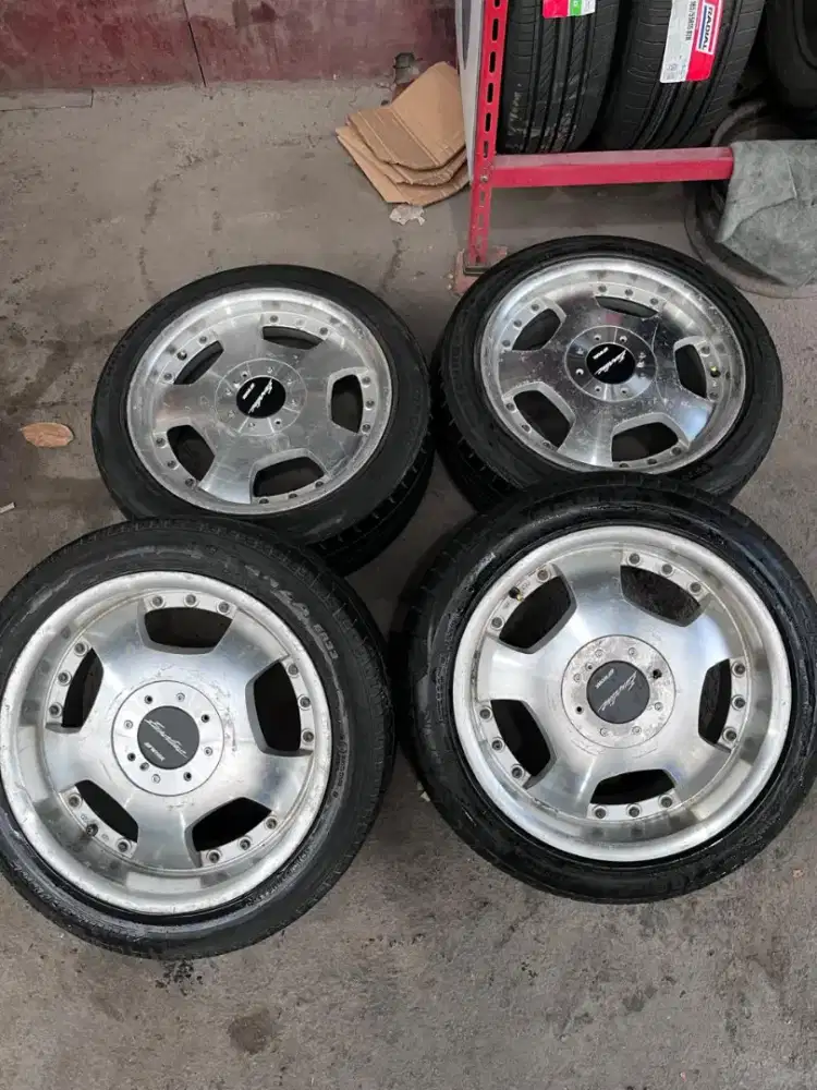 Velg work Euroline ring 16x7-8,5 pcd 4x100-114,3 ET 40 ban 195/50 R16