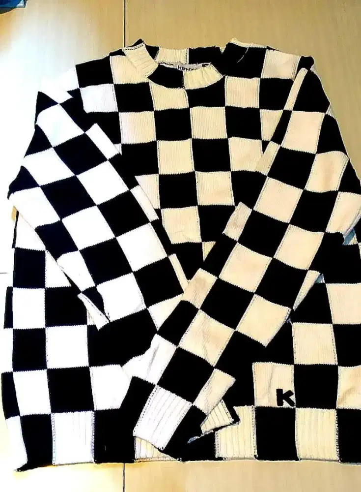 Kenzo sweater size L like new