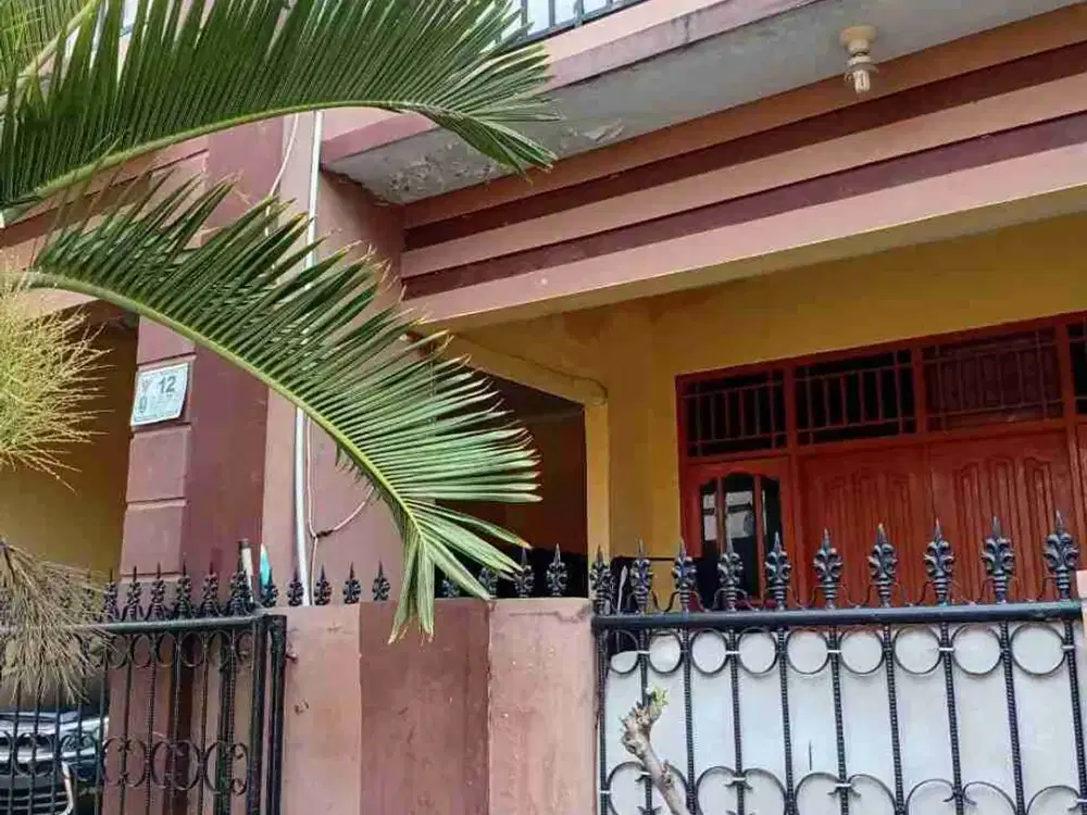 Disewakan Rumah Dua Lantai PerbatasanJakarta Timur
