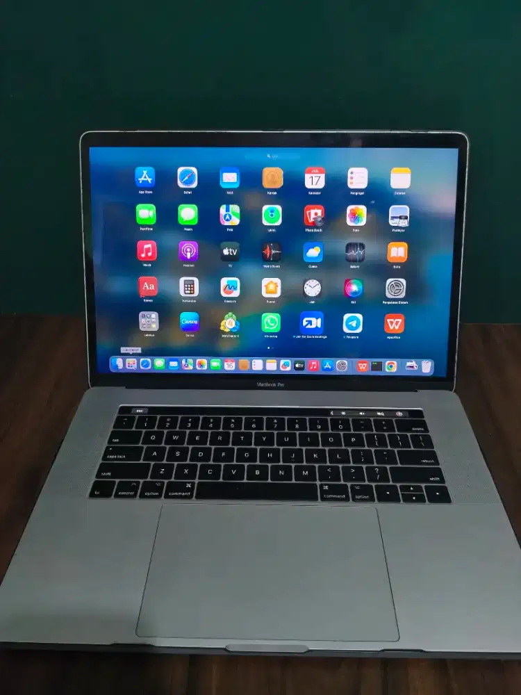 MACKBOOK PRO 15 TOUCHBAR