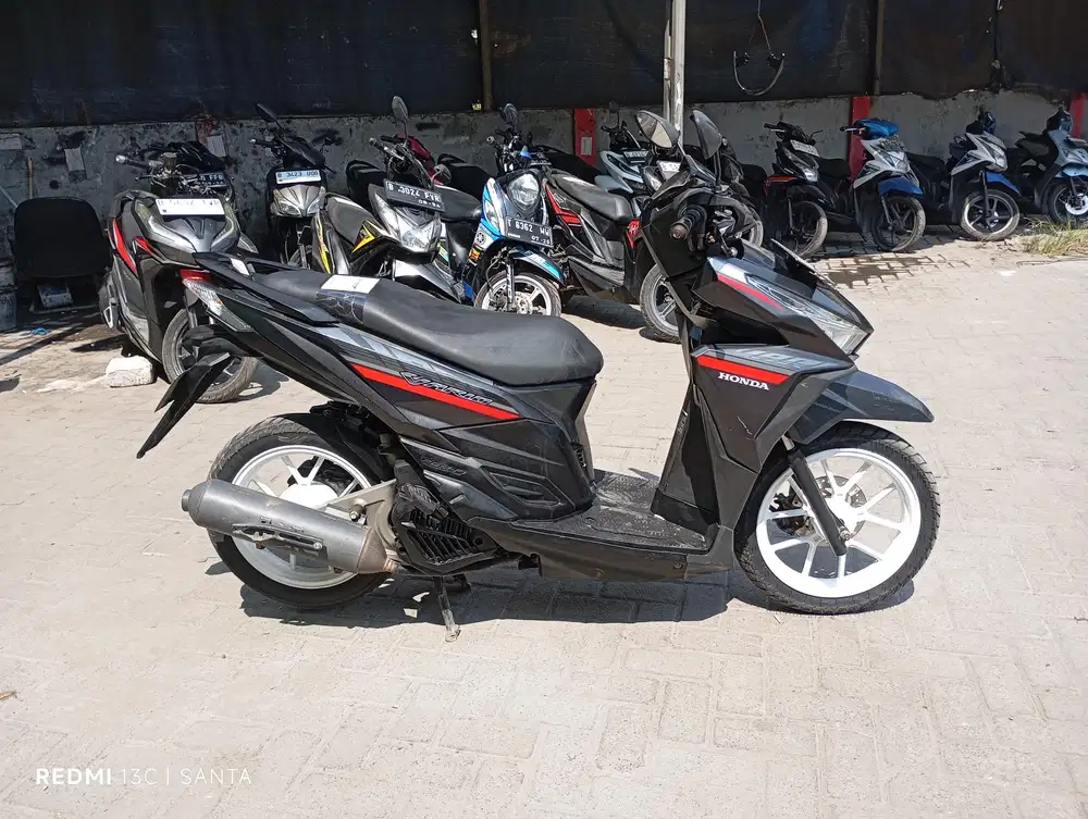 Honda Vario 125 LED old Tahun 2017 Surat komplit
