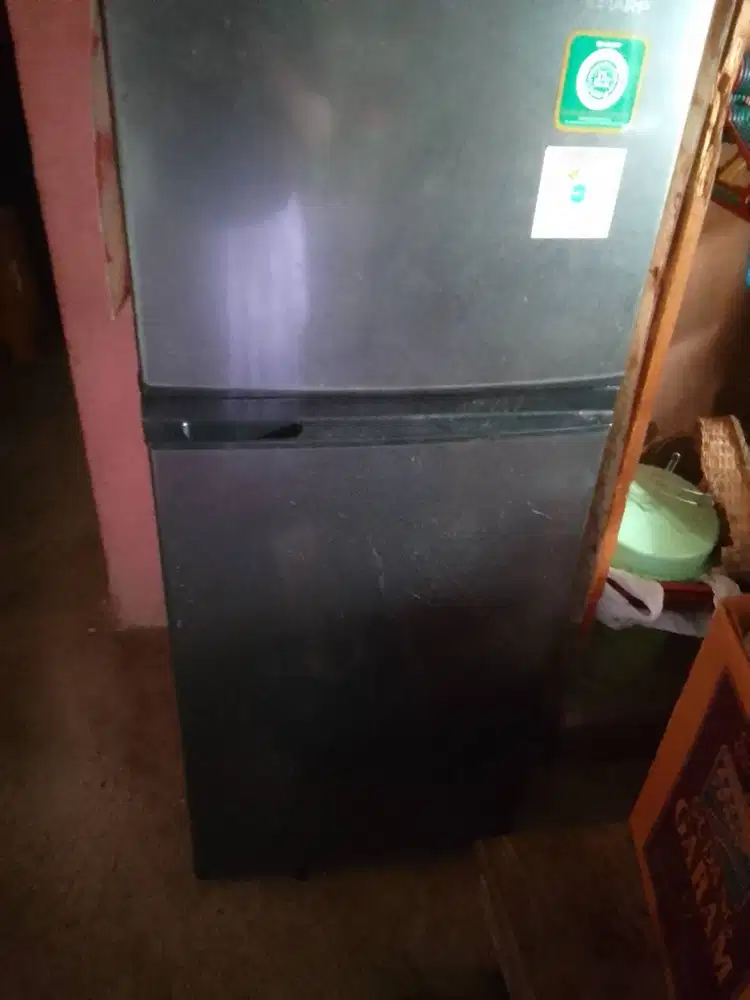 Jual cepat kulkas 2 pintu, murah be