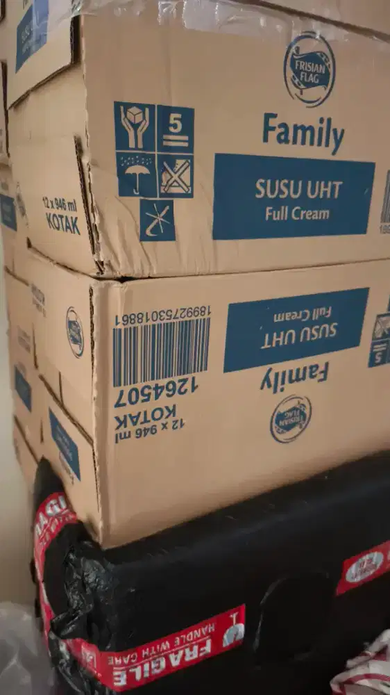 Habisin stok susu UHT frisian flag