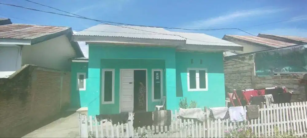 DIJUAL RUMAH MURAH LOKASI STRATEGIS SUDAH RENOVASI