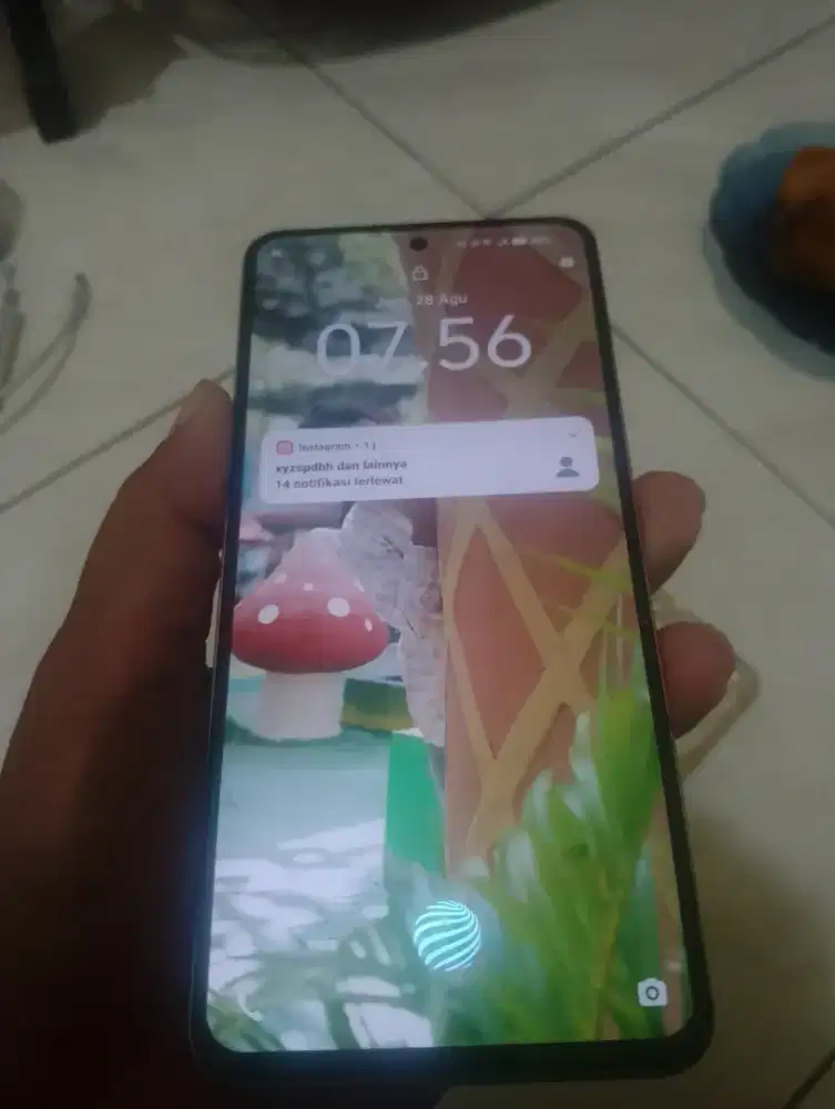 Vivo v29e ram 8/256 NFC batangan minus lecet pemakaian
