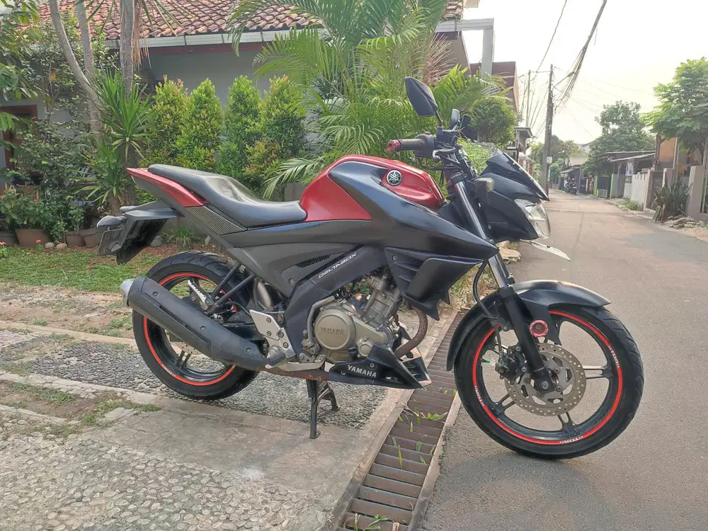 DIJUAL VIXION S TAHUN 2017