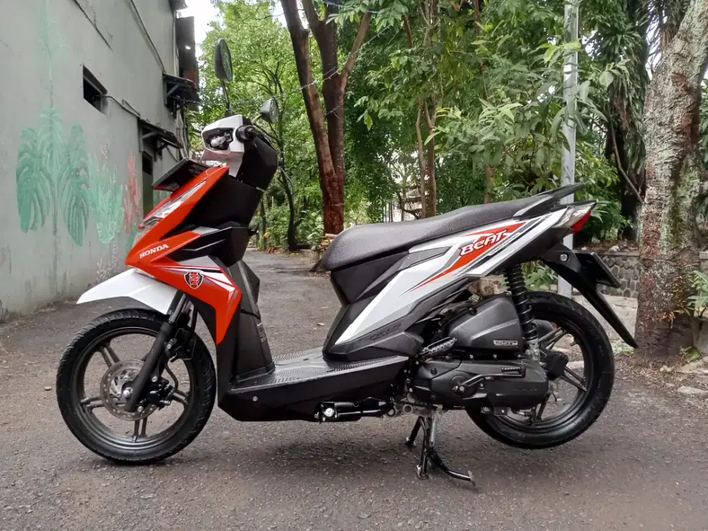 Mulus tidak ada baret terawat. Honda beat tahun 2019
