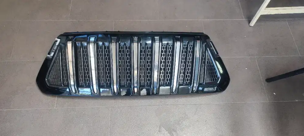 Grill depan Innova facelift 2021 model Prado Apollo 2021