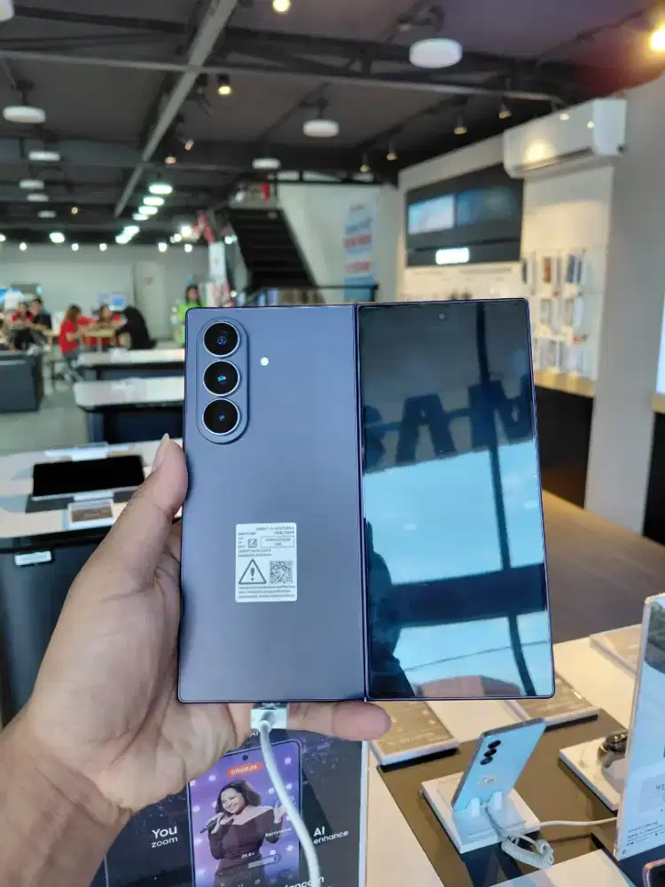 Samsung Z Fold 8 Ultra 5G BARU SEGELL , GARANSI RESMI SAMSUNG