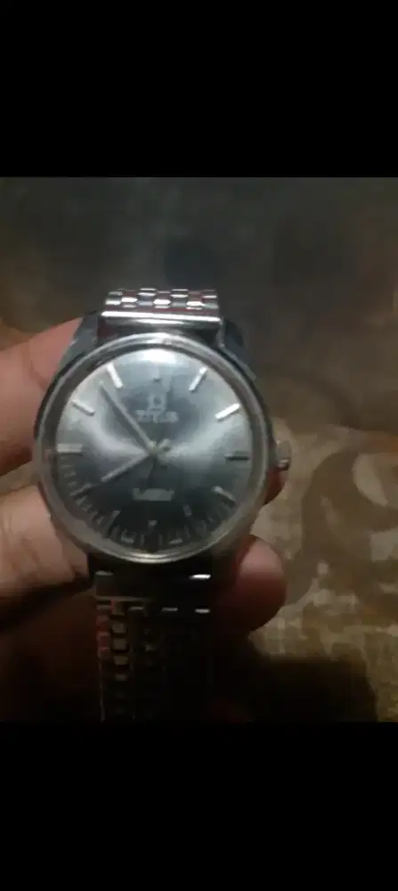 Dijual Jam Tangan Otomatis Vintage Klasik Titus Original.