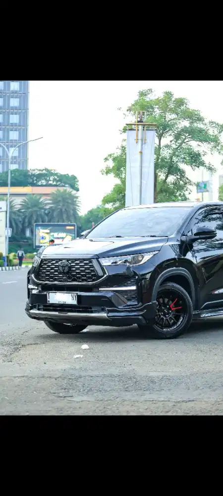 Toyota Innova zenix V hybrid 2023