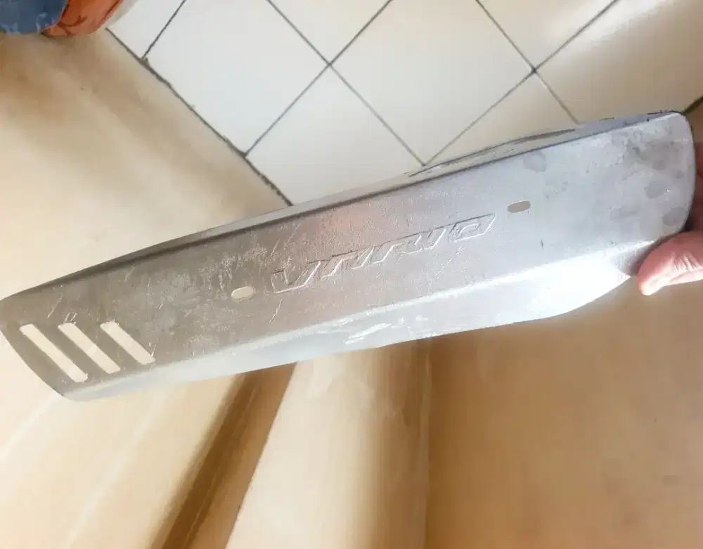 Tutup knalpot Vario karbu