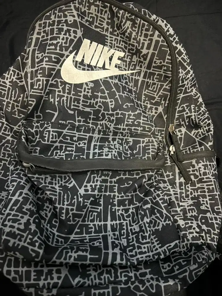 Tas nike backpack muat laptop