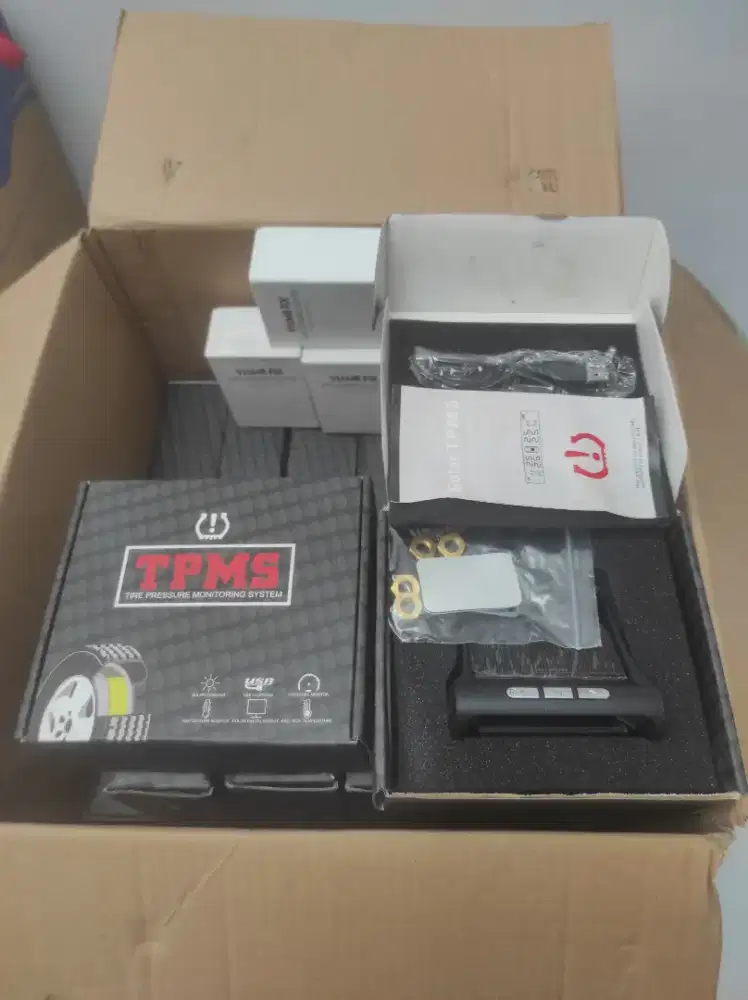 TPMS monitor tekanan angin ban (ada solar panel nya)