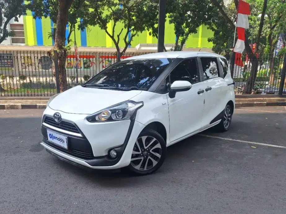 LOW DP Toyota Sienta 1.5 V Bensin-AT 2018 KGS