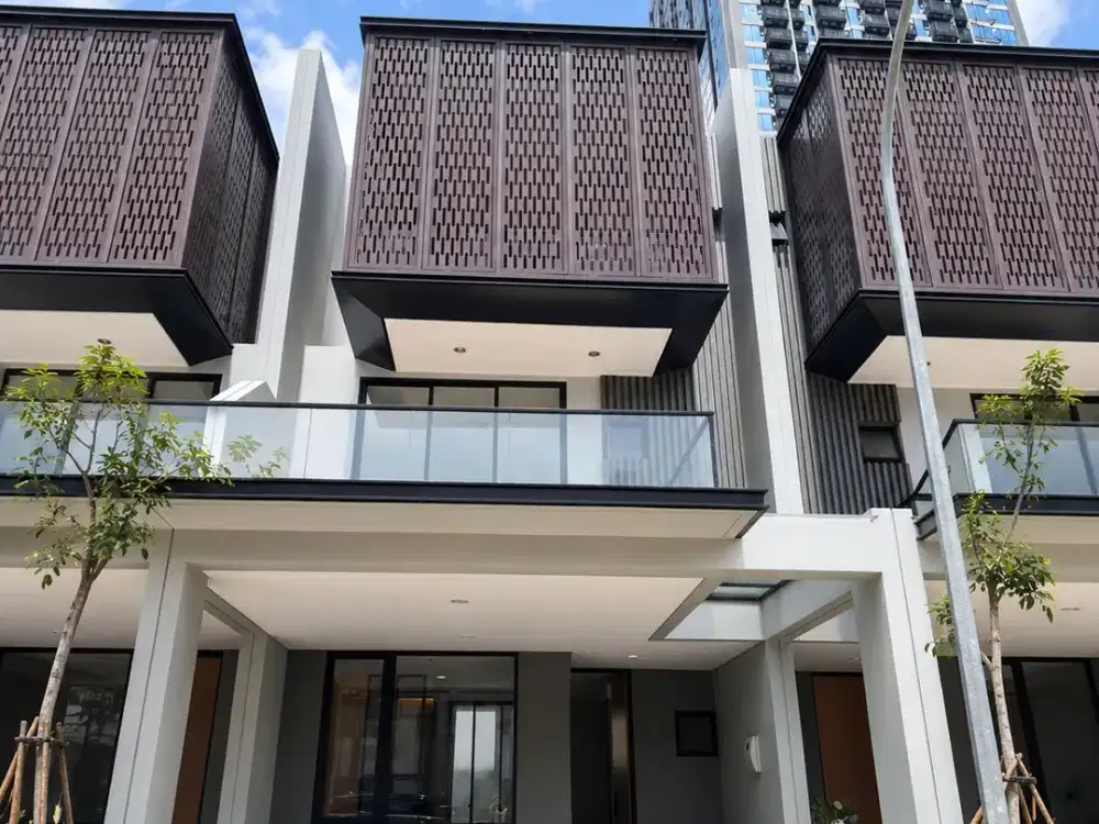 Rumah 2 Lantai siap huni Full Furnished di Botany Hills Fatmawati