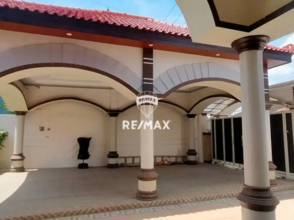 FOR SALE – Rumah Besar Lokasi Premium  Jalan Gunung Rinjani – Singoturunan, Banyuwangi Kota