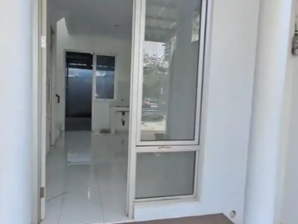 Disewakan Rumah Unfurnished di Napoli Sektor 7C Gading Serpong