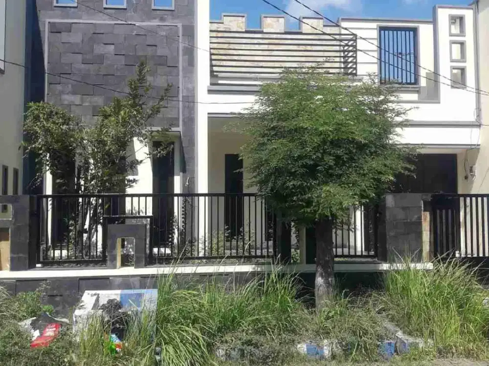RUMAH MEWAH SIAP HUNI DEKAT RSAL & PLAZA MARINA SURABAYA