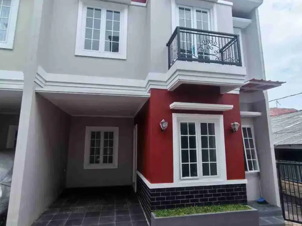 Dijual rumah 2 lantai harga 520 juta nego bangunan baru di Cilodong Depok