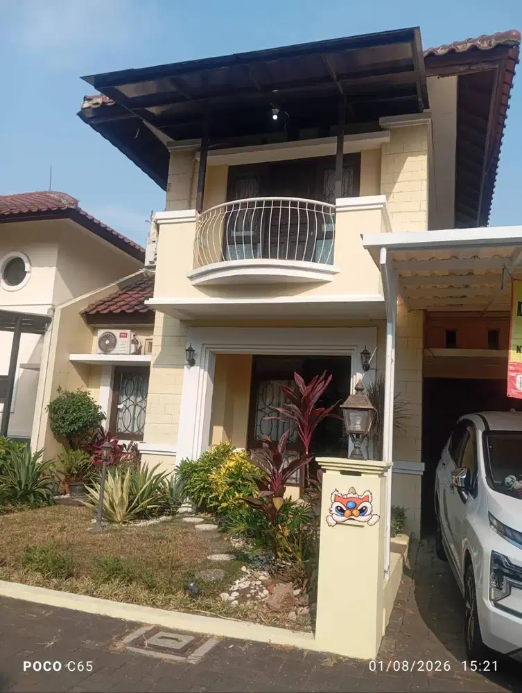 Dijual Rumah 2 Lantai Full Furnish Di Kota Baru Parahyangan Bandung