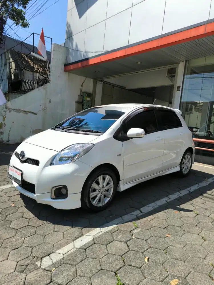 TOYOTA YARIS 1.5 S LIMITED A/T 2012
