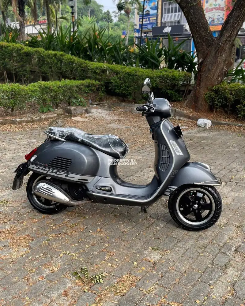VESPA GTS 150 3V 2016 TERMURAH
