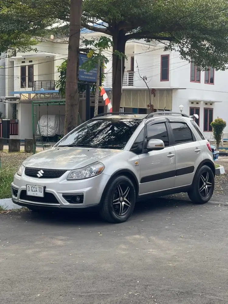 Suzuki SX4 2011 Bensin