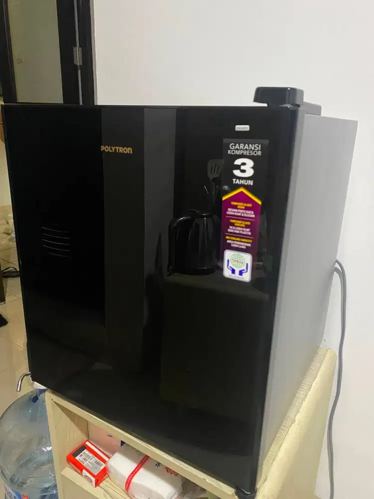 Kulkas Polytron Mini PRH 51