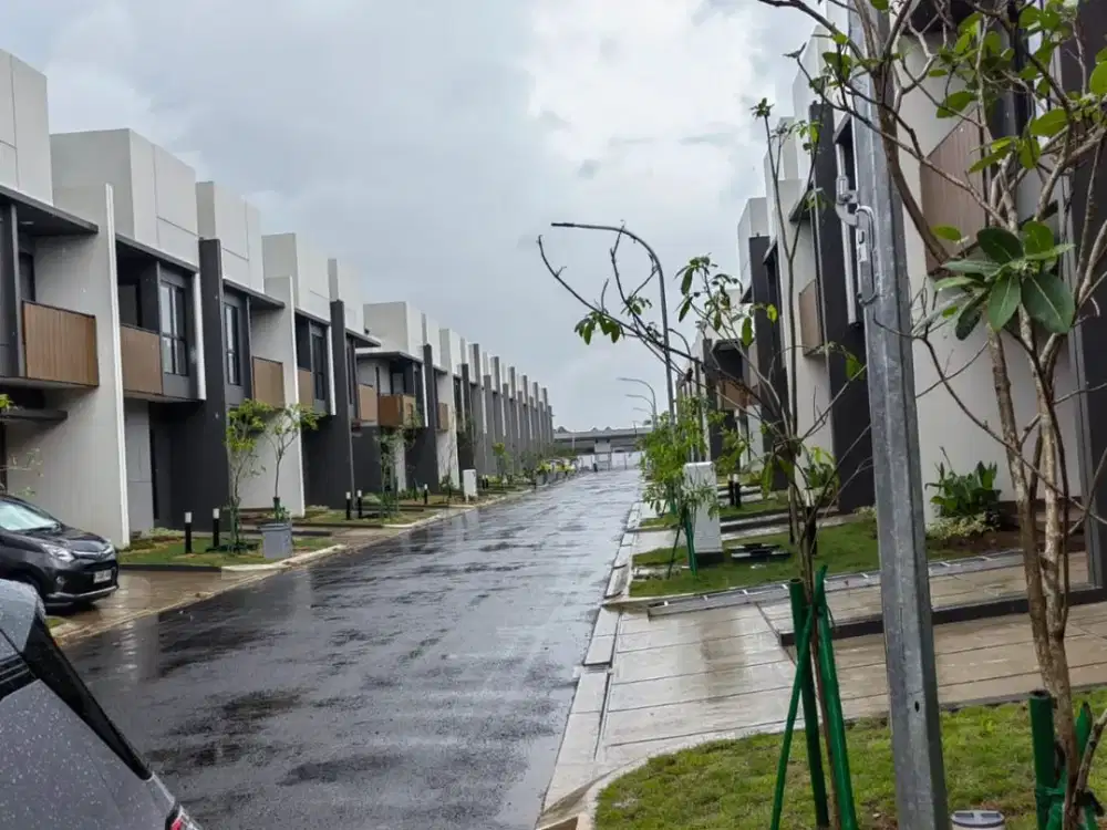 Rumah Minimalis Baru Crown Gading | 2 Lantai | PDAM | AC