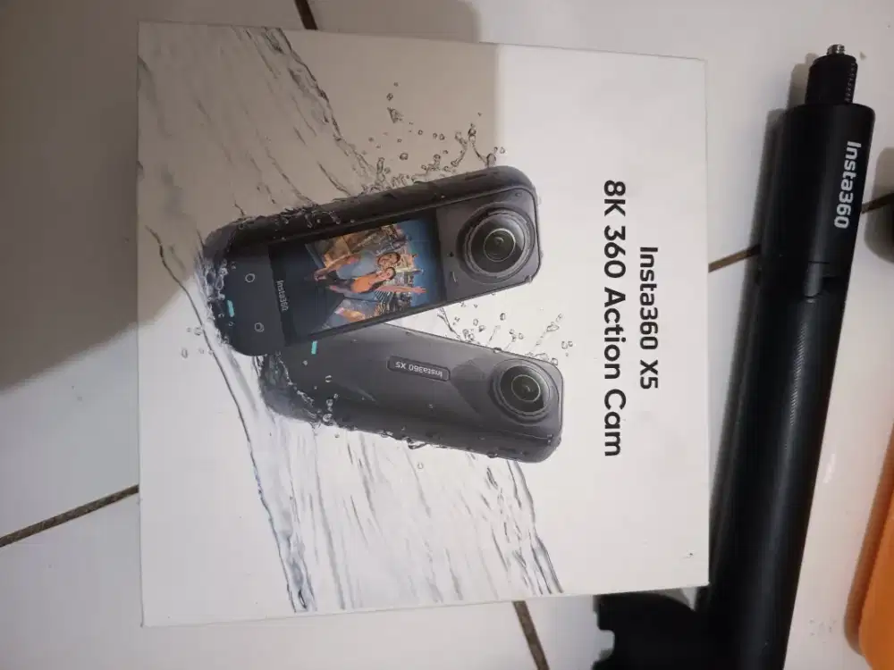 Camera insta360 X5