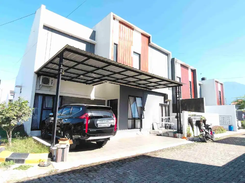 Rumah mewah hook perum elit Karanggintung 7 menit kampus Unsoed Purwokerto