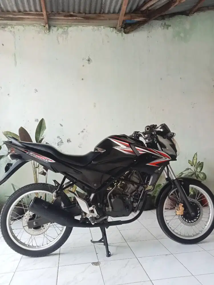 Honda cb150r ss lengkap