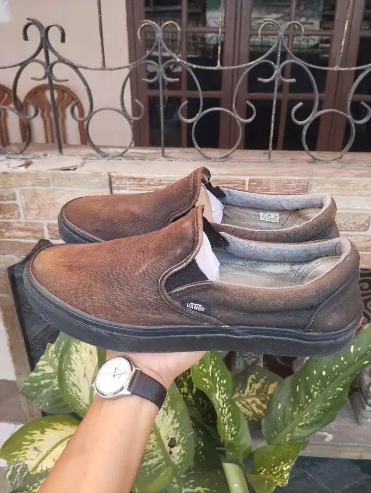 Vans slip on full black