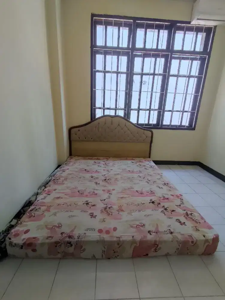 Springbed Bekas