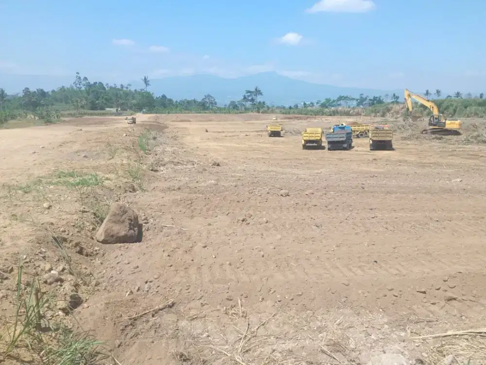 Dijual Tanah Strategis Main Road Jl. Raya Ibrahim Adjie Garut – View Gunung Guntur & Garut Kota (SHM 1.400 m²)