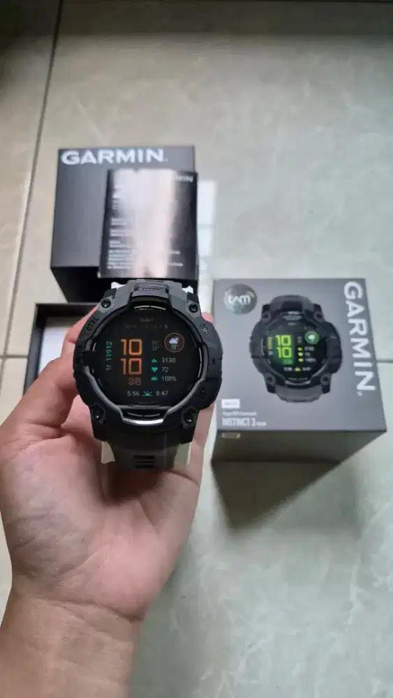 GARMIN Instinct 3 - 50mm, AMOLED, Black with Charcoal Band