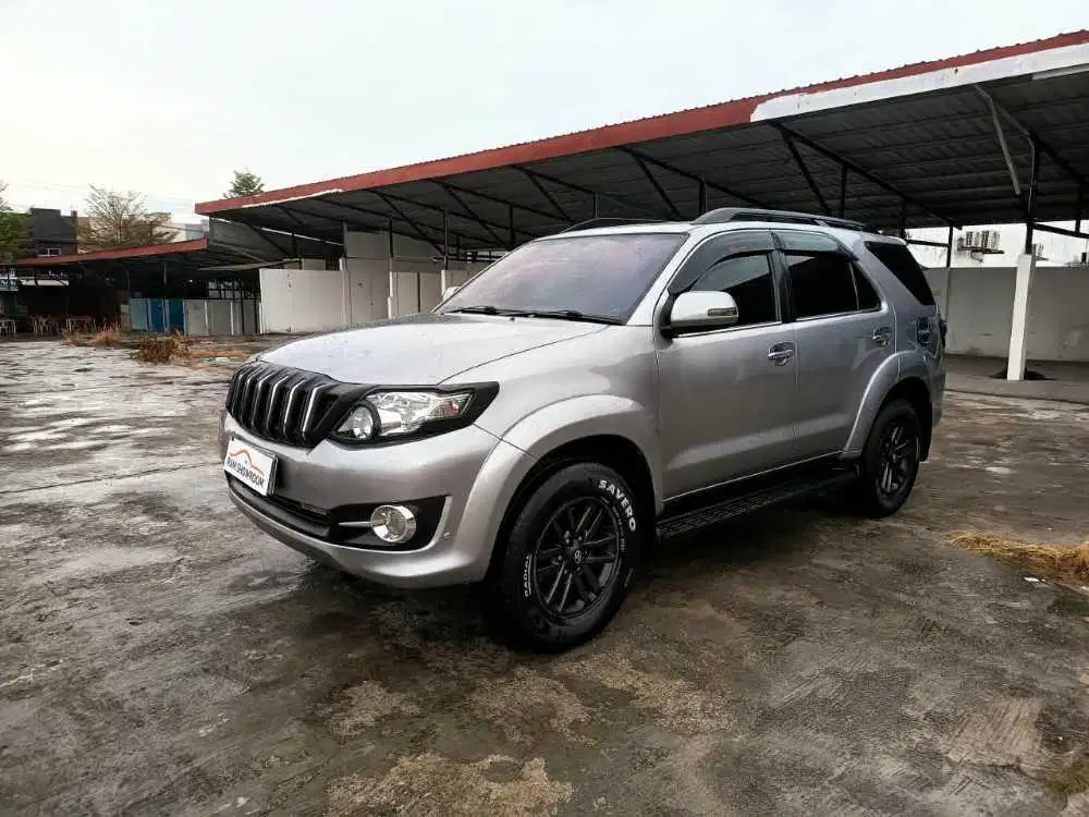 TOYOTA FORTUNER G AT 2015