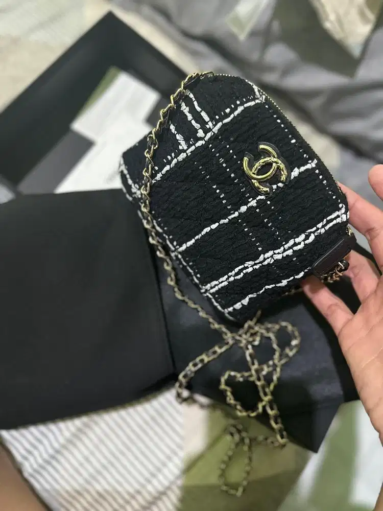 Chanel bag gift
